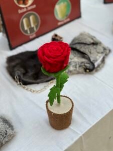 Single Wool-Based Rose Flower with Stand (Handicraft) - Image 5
